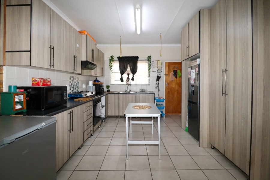 2 Bedroom Property for Sale in Meiringspark North West